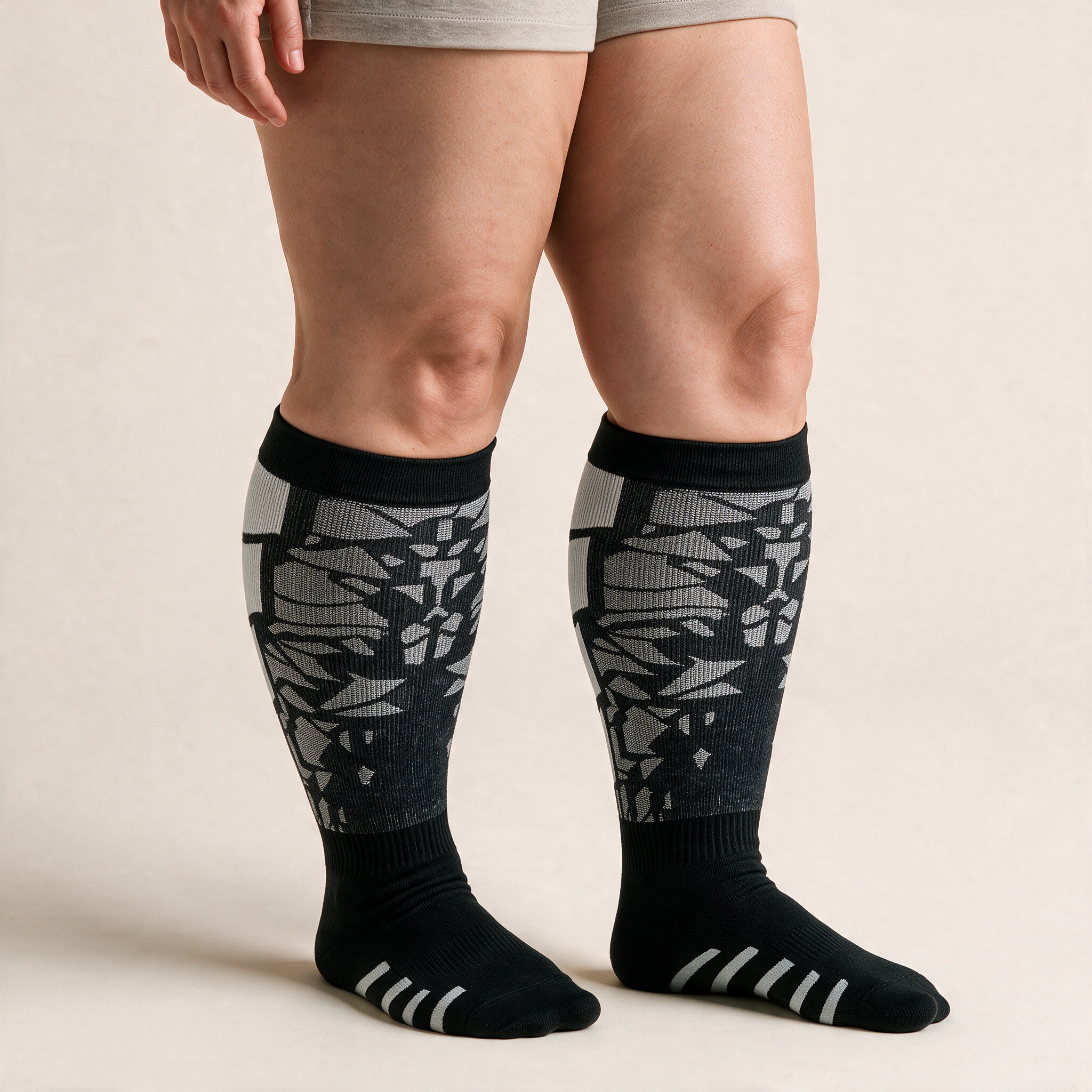 Clinical Compression – Wide Calf: Ash Brushstroke compression sock worn on model